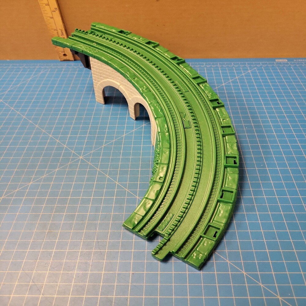 Thomas Friends Train Track Lot 2 Green Arched Bridge Pieces Toy Railway - Picture 4 of 8
